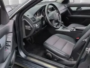 Mercedes-Benz C 200 CGI Avantgarde*Autom AHK Xenon Tempo SHZ Bild 5
