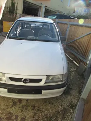 Opel Vectra Bild 3