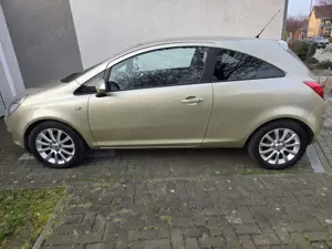 Opel Corsa D 1.2 16V Edition