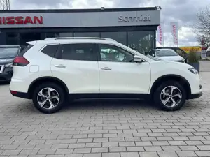 Nissan X-Trail 1.3 DIG-T DCT N-Connecta AHK/AVM Bild 5