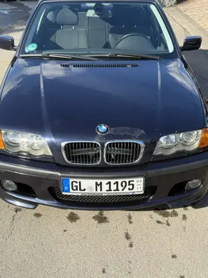 BMW 330 330i Bild 2
