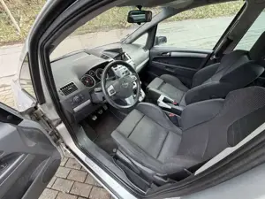 Opel Zafira Sport AHK - Recaro – 18 Zoll – 7-Sitzer Bild 5