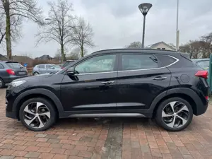 Hyundai TUCSON 2.0 Premium 4WD-Panorama-NAV-AHK... Bild 4