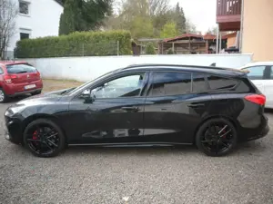 Ford Focus Turnier ST 280PS 1. Hand 48000KM Navi TOP
