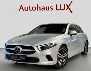 Mercedes-Benz A 200 DIESEL*LED*1HAND*AMBIENTE*CARBON*AHK*R-KAM Bild 3