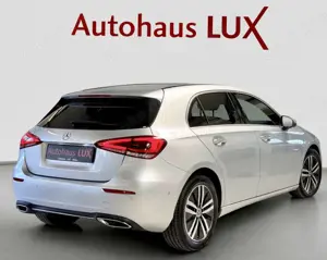 Mercedes-Benz A 200 DIESEL*LED*1HAND*AMBIENTE*CARBON*AHK*R-KAM Bild 5