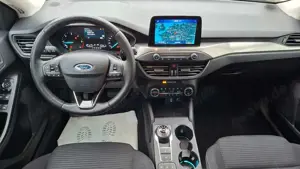 Ford Focus Turnier Titanium/Kamera/Navi/Led Scheinwer