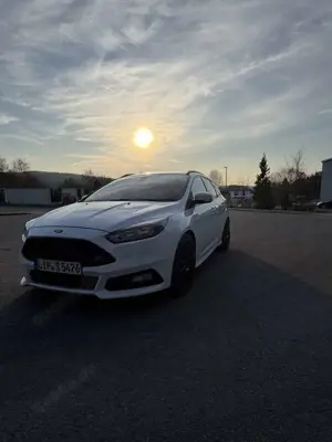 Ford Focus Turnier 2.0 EcoBoost ST