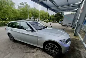 BMW 330 330i Touring