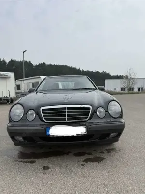 Mercedes-Benz E 240 Classic