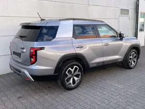 SsangYong Torres 1,5 T-GDI 2WD AT Quartz TotwAss Alu18 Ledr Shz Key Bild 3