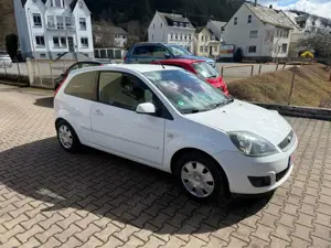 Ford Fiesta Style 1.4, 125000 km, Tüv neu 03/2028!