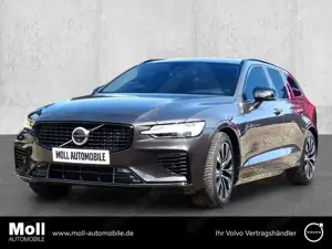 Volvo V60 Kombi Plus Dark Recharge Plug-In Hybrid AWD StandH