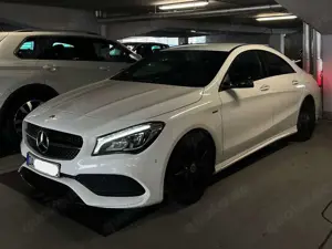 Mercedes-Benz CLA 200 CLA 200 7G-DCTAMG Line