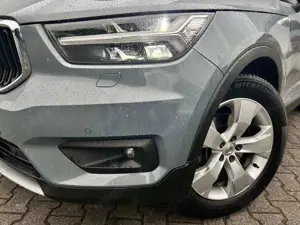 Volvo XC40 Momentum Pro AWD|1.HD|AHK|PANO|KAMERA|SPUR Bild 4