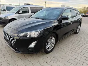 Ford Focus FOCUS TURNIER NAVI LED PDC SHZ WINTERPAK. KAMERA