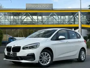 BMW 220 i Active Tourer *ADVANTAGE*HEADUP*50TKM*