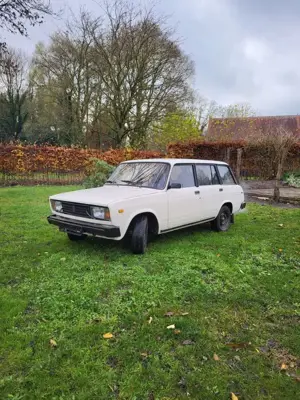 Lada Nova L Bild 2