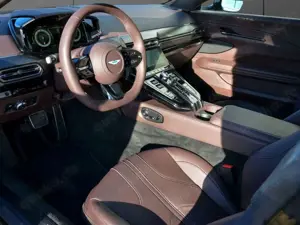 Aston Martin V8 Coupe Bild 3