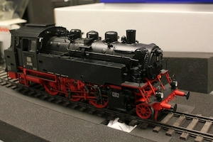 HÜBNER Tenderlok 30064-4-3 Spur 1 BR64 Premium Produkt mit Ovp