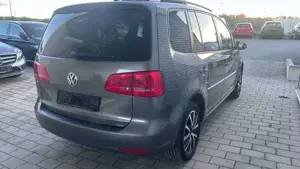 Volkswagen Touran Highline Bild 4