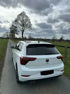 Volkswagen Polo GTI 2.0 TSI DSG Bild 2
