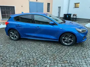 Ford Focus Focus 1.0 EcoBoost Hybrid ST-LINE 114 kW