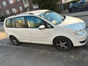 Volkswagen Touran 1.4TSI 140PS Bj.10.2009 DSG EURO5 TÜV bis 9.2027 Getriebe DEFEKT