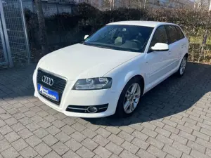 Audi A3 Sportback 2.0 TFSI S line Sportpaket plus Bild 2