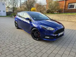 Ford Focus 2018/SH-gepf. /TÜV+Inspektion NEU /8-fach bereift