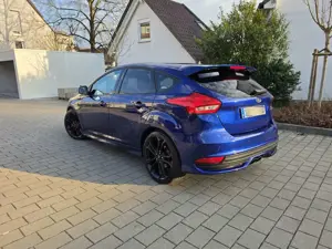 Ford Focus Ford Focus 2018/SH-gepf. / TÜV+Inspektion NEU /8-f Bild 3