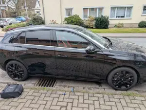 Opel Astra Plug-In-Hybrid Business Edition