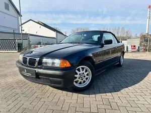 BMW 318 E36 Cabrio 1.Hand*Sitzhzg*Vollelek.Verdeck*Leder