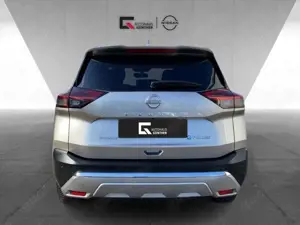Nissan X-Trail TEKNA 213PS Automatik 4x4 360° Winter/HUD Bild 3