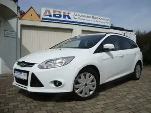 Ford Focus Focus Turnier Turnier 1.0 EcoBoost SHZ/PDC/ZR neu!