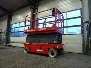 Scheren Arbeitsbühne  12,00 m Arbeitshöhe  NEUGERÄT