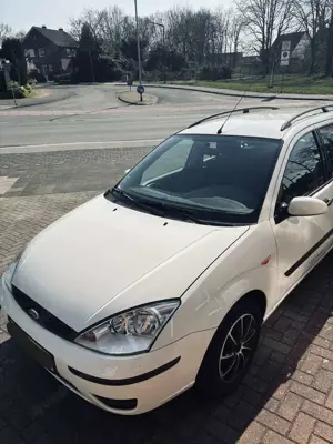 Ford Focus Focus Turnier Ambiente (Erdgasumbau)
