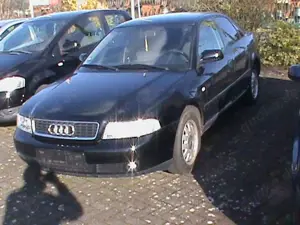Audi A4 A4 1.6 als Bastlerfahrzeug Bild 2