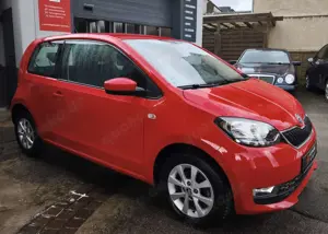Skoda Citigo Style 1.0i AUTOMATIK/40TKM/SHZ/UNFALLFREI/SERVICE Bild 3