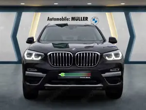 BMW X3 xDrive 20i  X Line Aut. NAVI+DRIV-ASS.+DAB+HEAD UP Bild 2