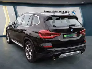 BMW X3 xDrive 20i  X Line Aut. NAVI+DRIV-ASS.+DAB+HEAD UP Bild 5