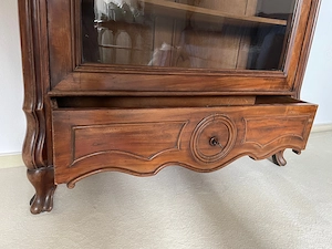 Antiker Vitrinenschrank Louis-Philippe Bild 6