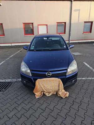 Opel Astra GTC 1.6 Cosmo