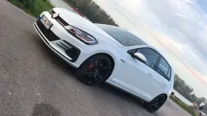 Volkswagen Golf GTI 2.0 TSI OPF DSG Performance