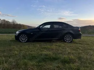 BMW 325 325xi Bild 3