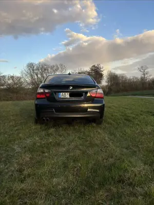 BMW 325 325xi Bild 4