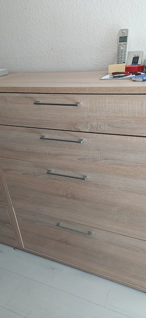 Kommode mit Schubladen 