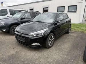 Hyundai i20 blue Style