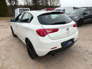 Alfa Romeo Giulietta Bild 4