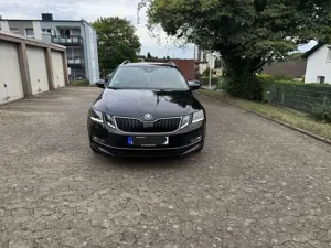 Skoda Octavia Octavia Combi 2.0 TDI DSG Ambition